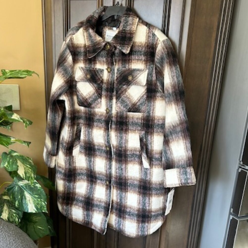 Modern Supply by Sanctuary Faux Wool Collared neckline Long Sleeve Plaid Shacket